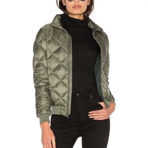 Patagonia Quilted Cropped Jacket Small